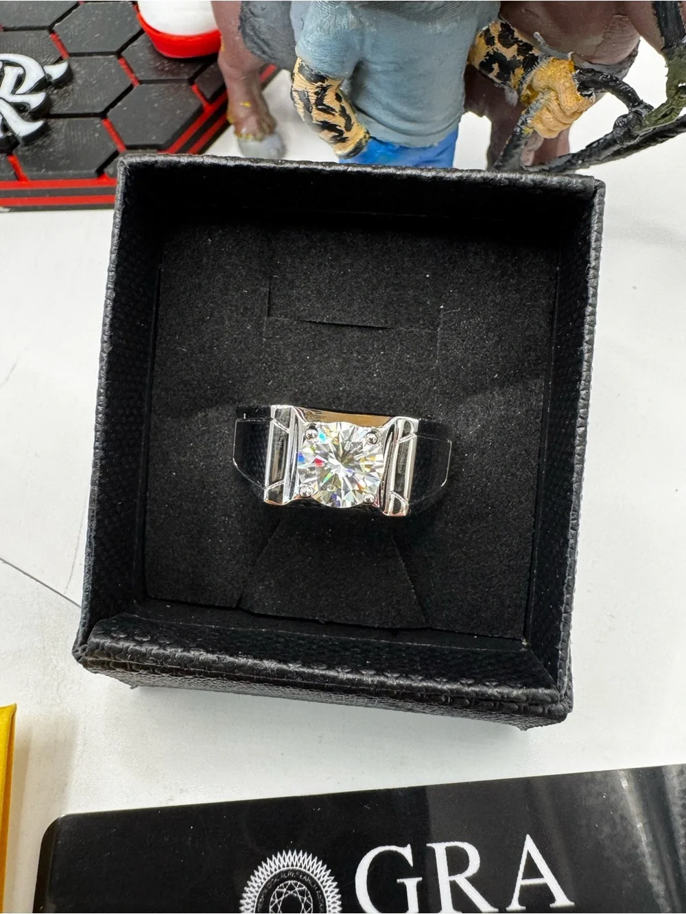 White & Silver Ring - 2.0ct (Size 12)